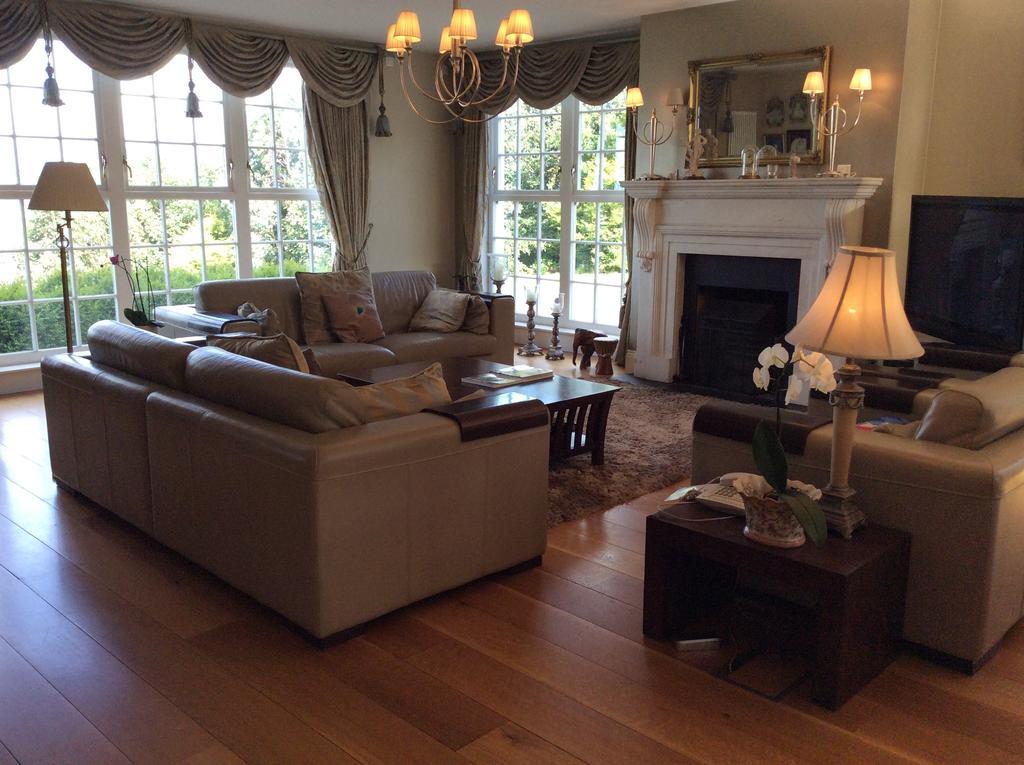 Redgate House 3*